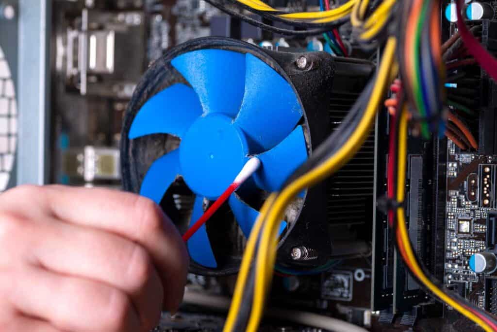 Foto: Gehäuselüfter eines Computers